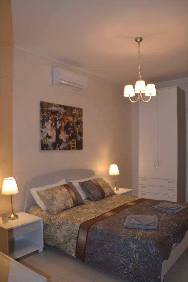Residenze Principe Amedeo Hotel Bari Buitenkant foto